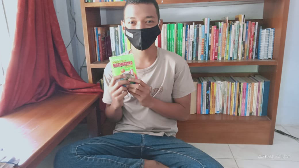 Jarak dan Usia Bukan Masalah Untuk Mengembangkan Budaya Literasi