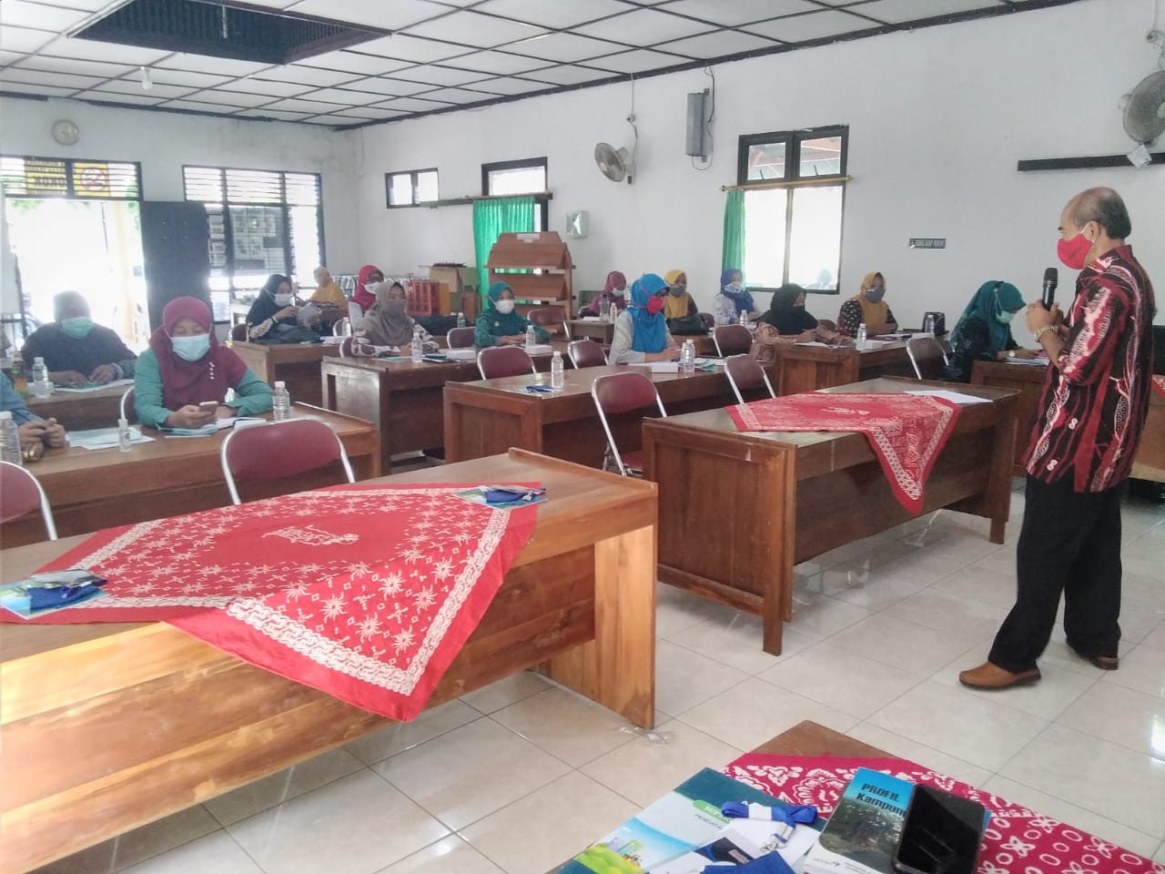 Penyuluh KB Mensosialisasikan Pendataan Keluarga 2021