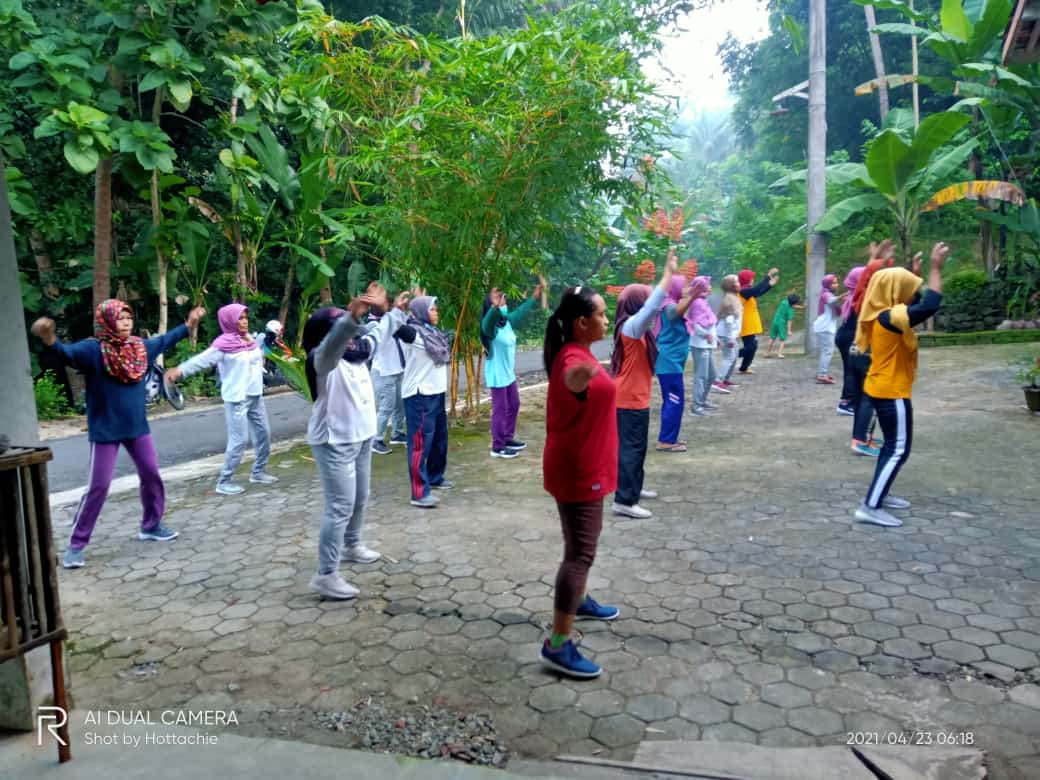 Senam Rutin RT 104 di Bulan Ramadhan