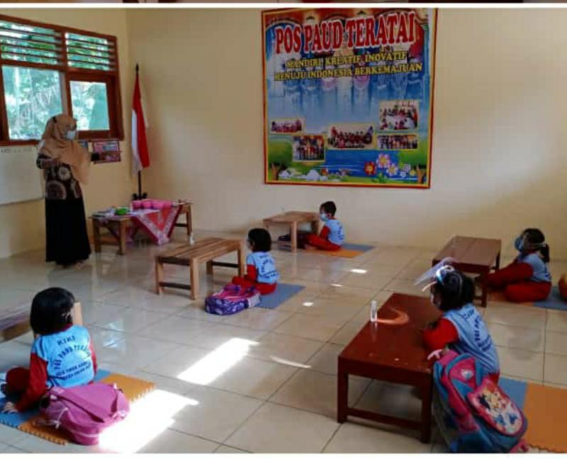 Dinas Pendidikan Memonitoring Simulasi PTM di Pos PAUD Teratai Selo Timur