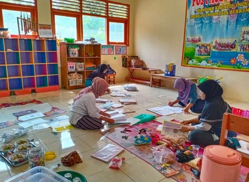 PP Teratai Selo Timur Mempersiapkan Kunjungan Dari BP PAUD